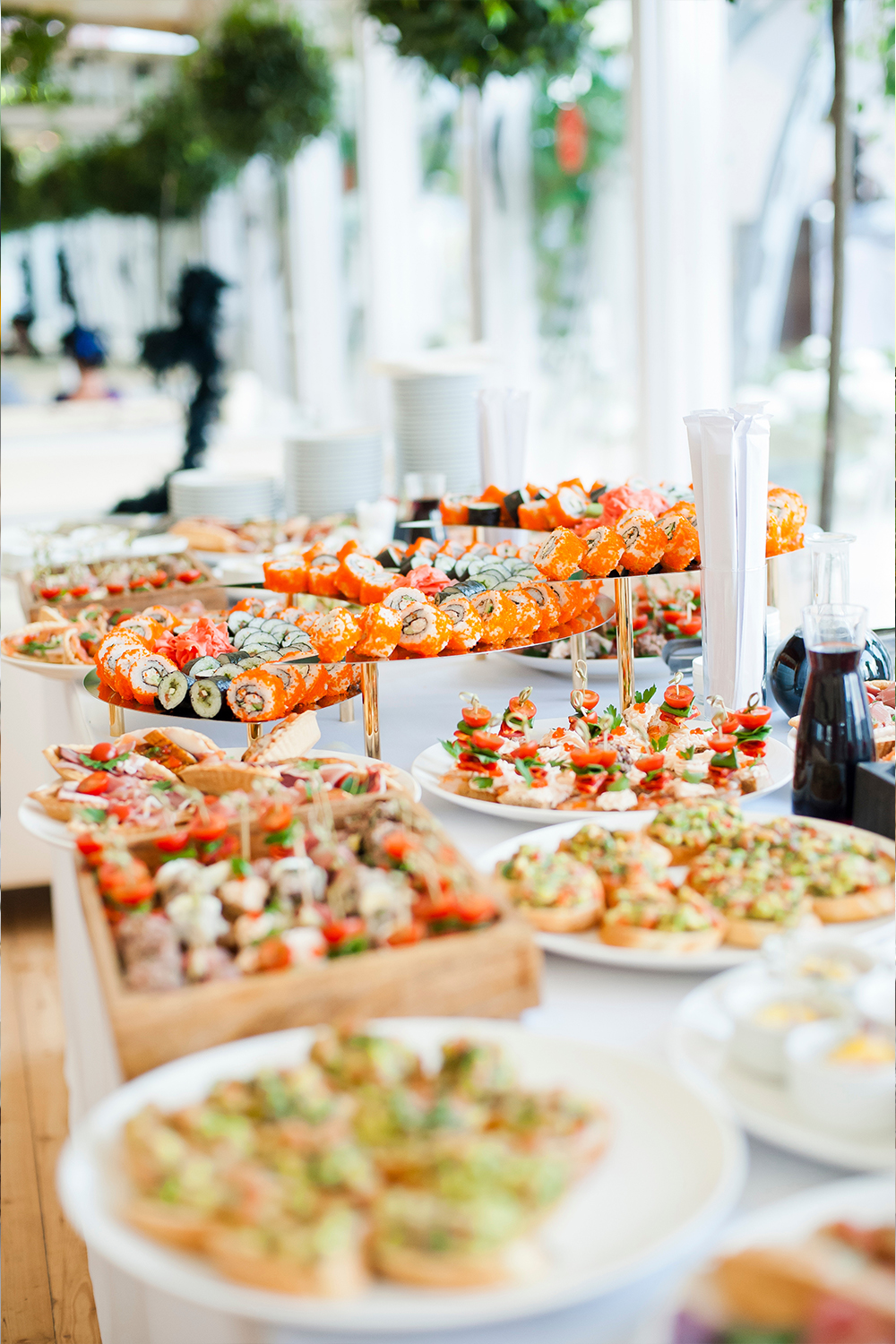 Beautiful wedding table decoration & wedding table setting